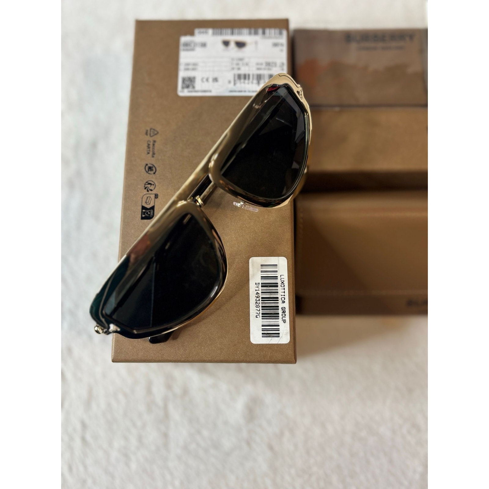 Brand New Burberry Sunglasses  B3150110987 Size 56191403n